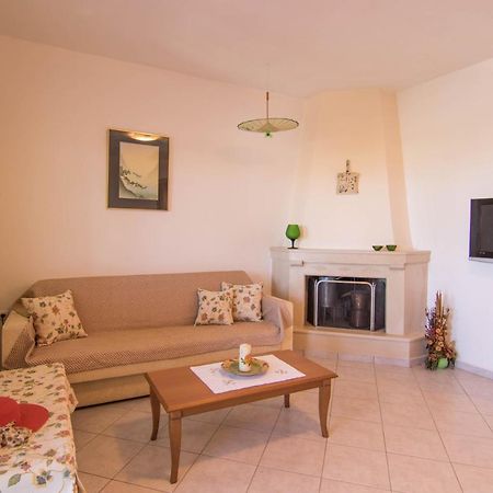 Fedra Apartments, View, Free Parking, 2Mins To Beach Palekastro Bagian luar foto