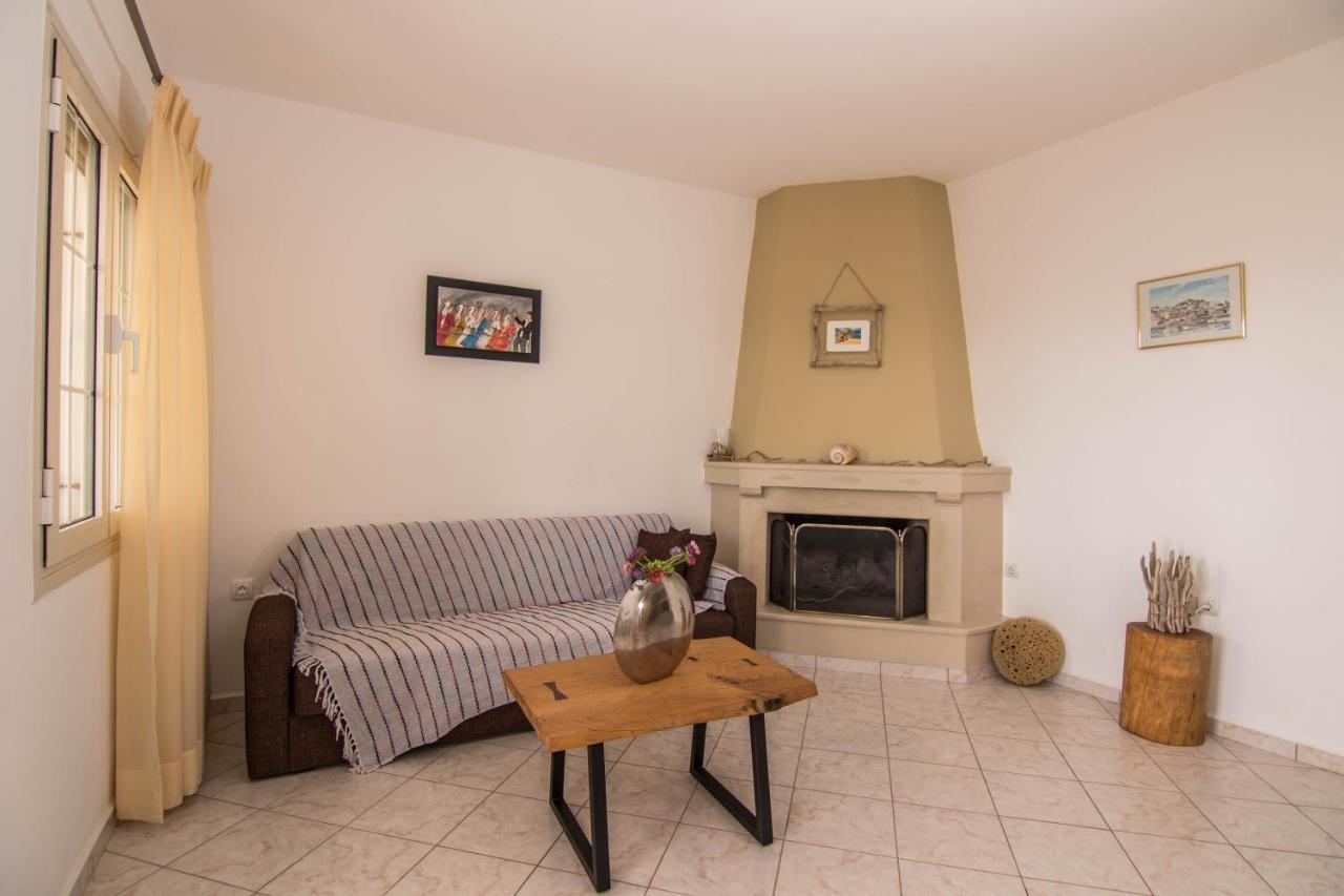 Fedra Apartments, View, Free Parking, 2Mins To Beach Palekastro Bagian luar foto