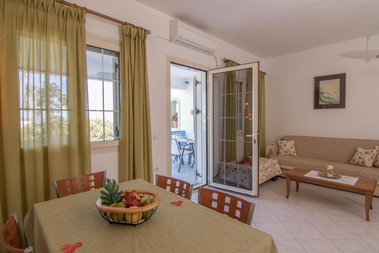 Fedra Apartments, View, Free Parking, 2Mins To Beach Palekastro Bagian luar foto